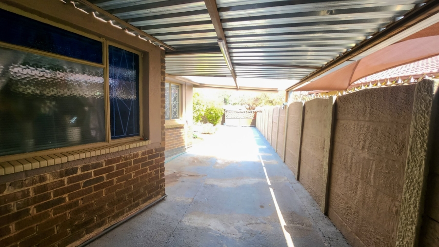 3 Bedroom Property for Sale in Stilfontein Ext 4 North West